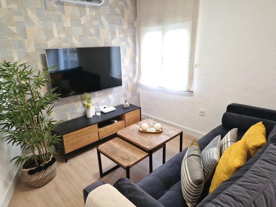 Apartamento Plaza Cervantes Apartment Jaen Luaran gambar