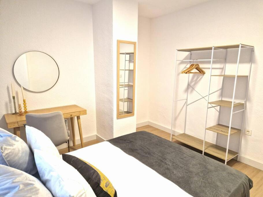 Apartamento Plaza Cervantes Apartment Jaen Luaran gambar