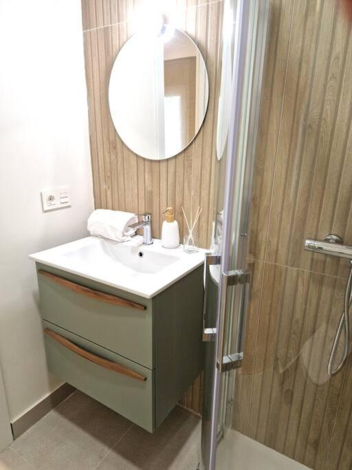 Apartamento Plaza Cervantes Apartment Jaen Luaran gambar